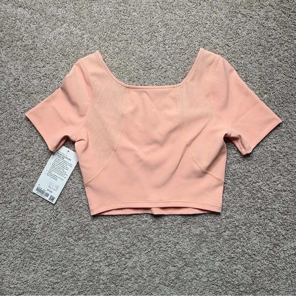 Lululemon Ribbed Contoured V-Neck Short Sleeve